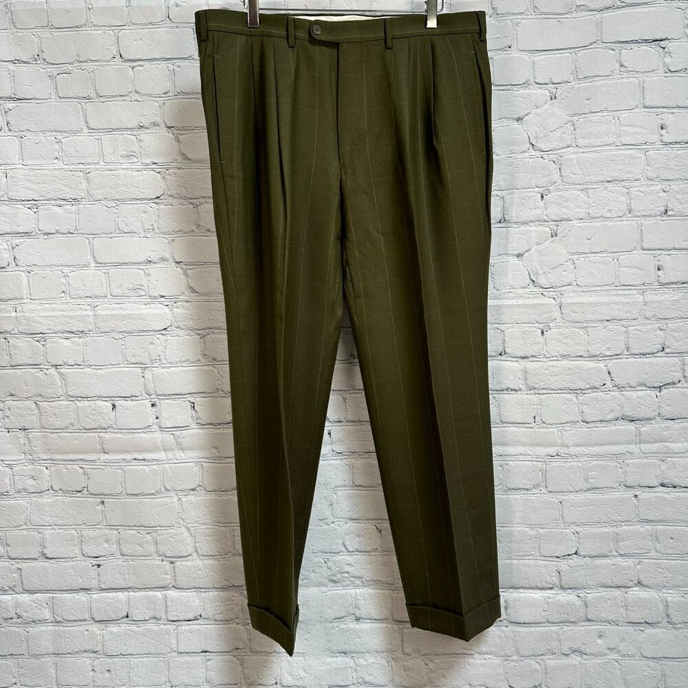 Gucci Men's Pleated Cuffed Wool Dress Pants, Size IT 52 (US‎ 36), Olive Plaid